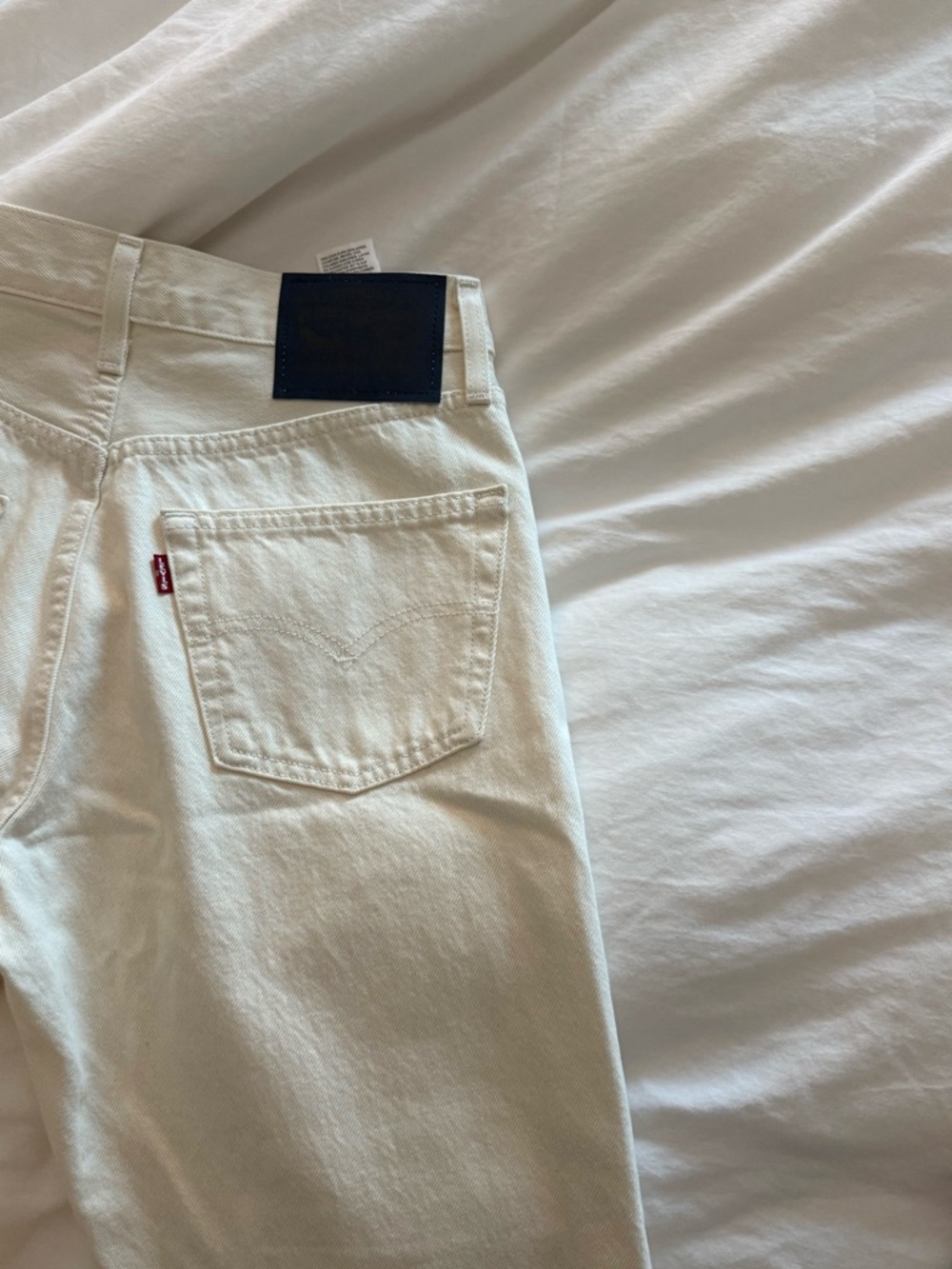 CUSTOM Levi's Blue Tab 90s 501 Jeans in White - Picture 8 of 8